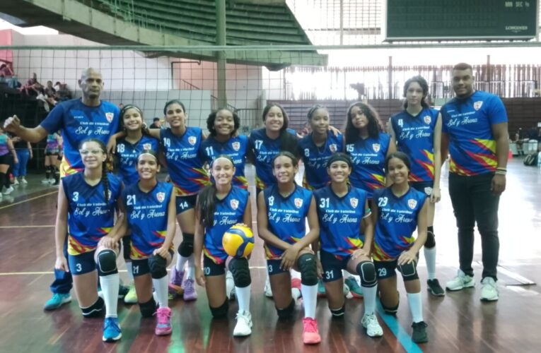 Equipos guaireños participan en torneo de voleibol capitalino