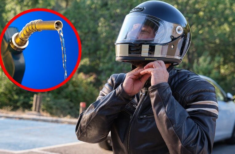 Si no tienen casco no le venden gasolina a los motorizados en Grecia