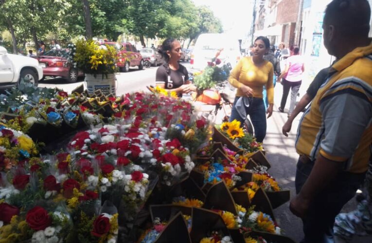 Celebra hoy el Día de los enamorados