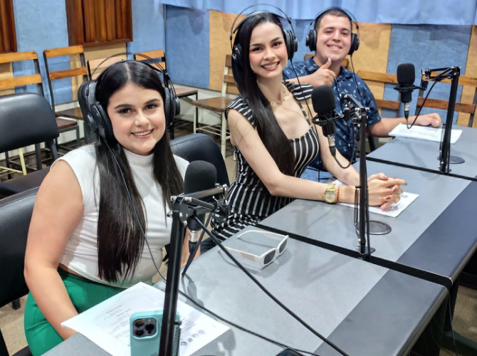 Abiertos cursos de locución en el Canes