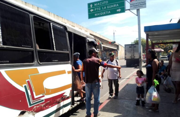 Continúa el cobro del pasaje a los adultos mayores en el transporte público