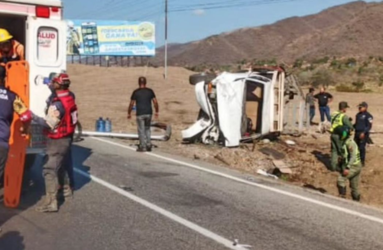 Heridos trabajadores guaireños que iban en 350 que volcó en la ARC