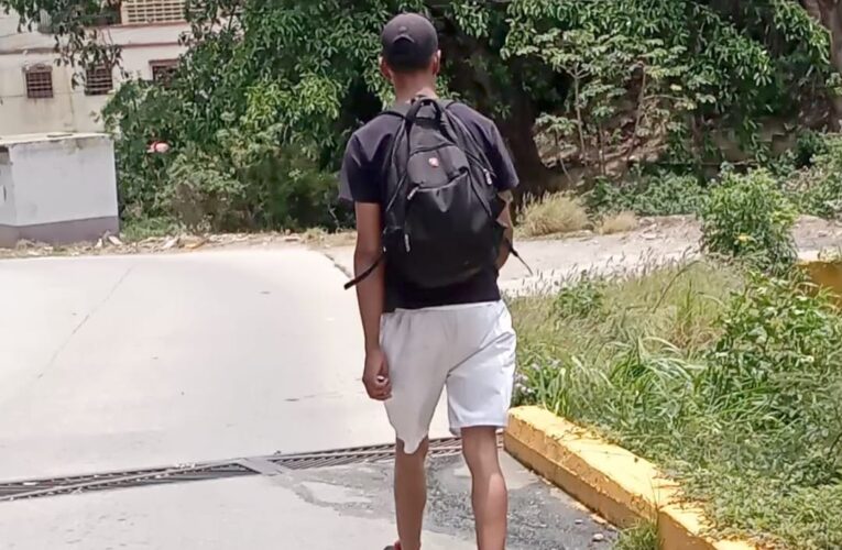 2 alcantarillas tapadas en El Polvorín pone en riesgo la salud de los habitantes