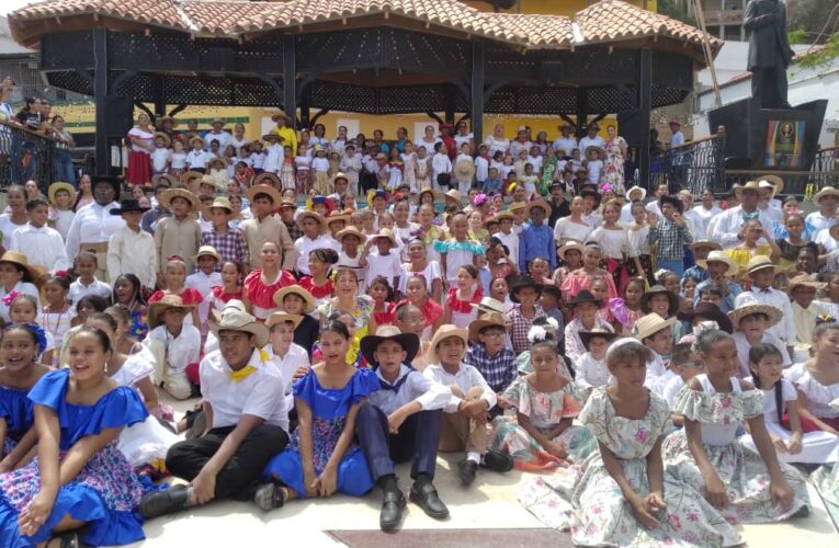 Gran joropazo en la Plaza Vargas