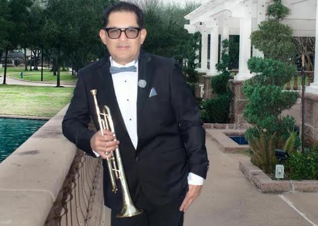 Alexander Sifuentes cumple más de 30 años al servicio de la música