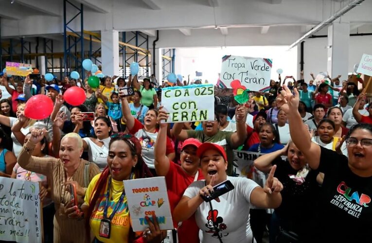 Terán sostuvo encuentro con jefes de Clap