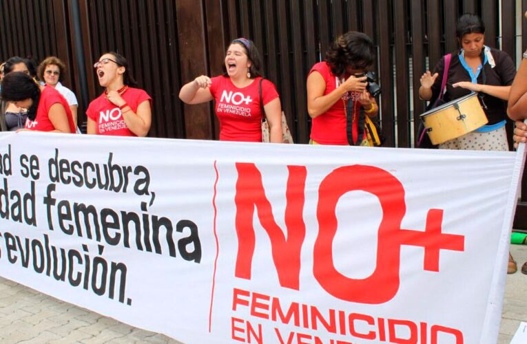 Utopix: Una mujer es asesinada cada 63 horas en el país