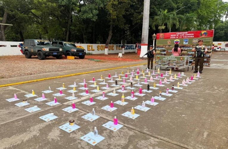 Atraparon a una mujer con 51 kilos de cocaína