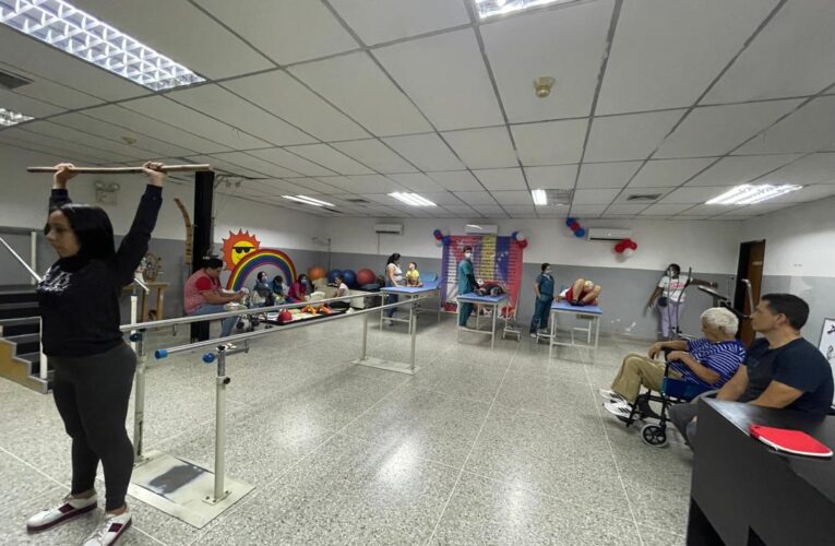 220 pacientes diarios atiende el CDI José María Vargas en rehabilitación