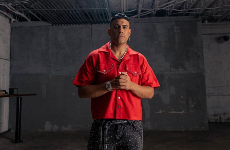 «No quiero extrañarte», Moa Rivera lanza una salsa con propósito 