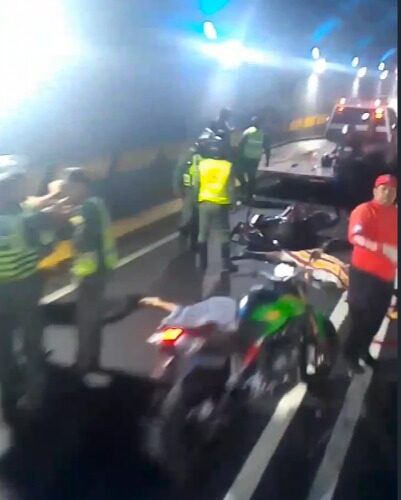 Mueren 2 motorizados en la Caracas La Guaira