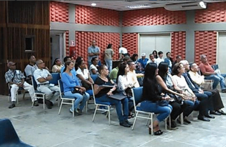Realizarán conversatorio sobre los regímenes legales 20 y 21