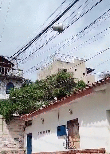 Vecinos de El Playón piden retirar lámpara