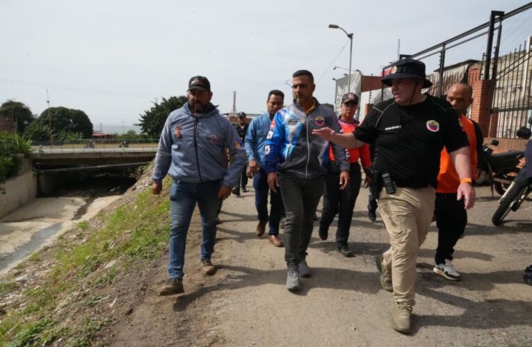 Gobernador Terán: No vamos a parar y limpiaremos todo el río Piedra Azul
