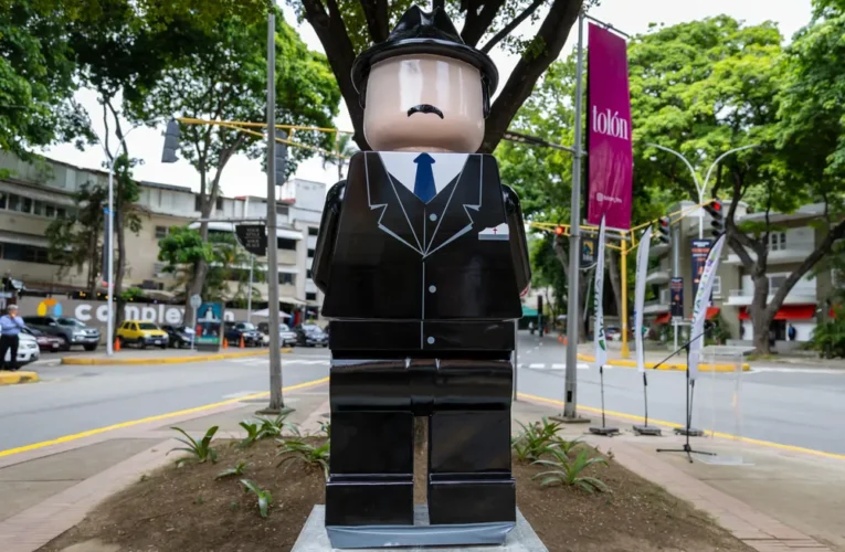 Presentan escultura en honor a San José Gregorio Hernández