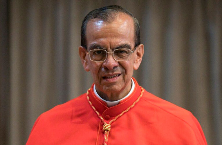 Cardenal salvadoreño pide que Bukele informe sobre venezolanos detenidos en El Salvador