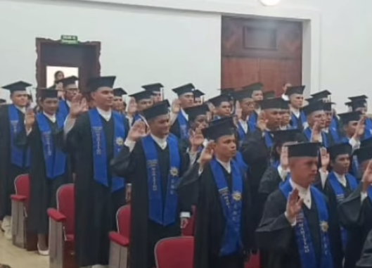 Egresaron 68 marinos mercantes formados en la UMC