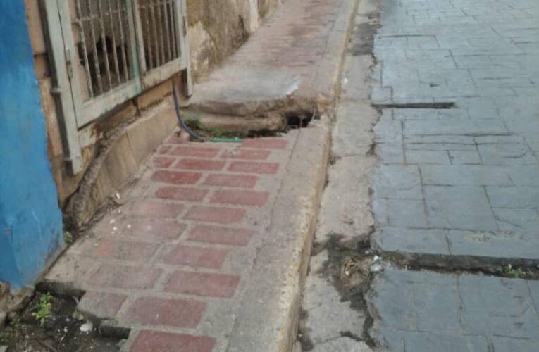 Piden reparar la calle El León