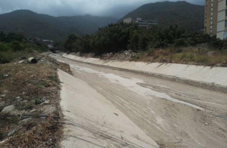 Sanean el río El Cojo
