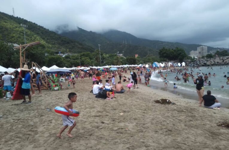 Playas de Macuto listas para el disfrute