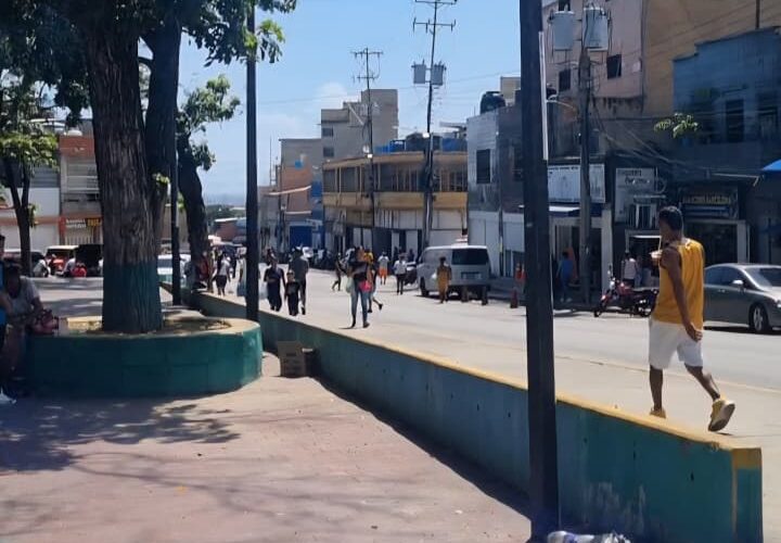 Así estuvo el centro de Maiquetía este domingo
