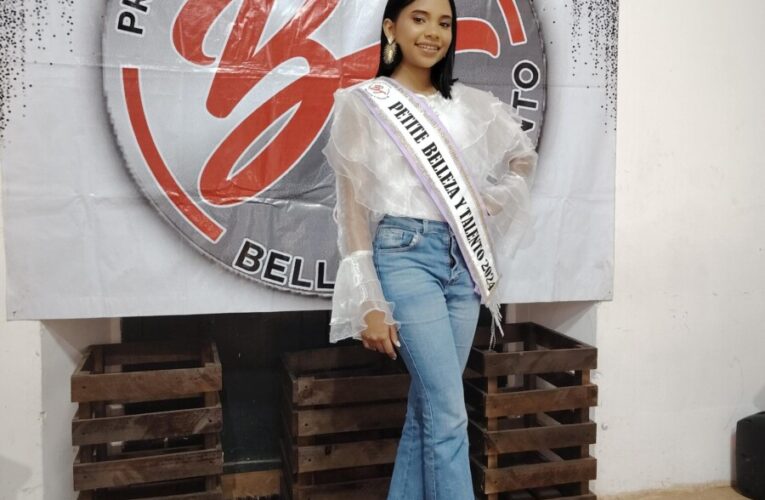 Sofía González destaca en la pasarela