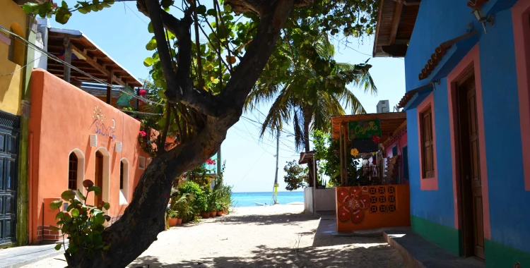Los Roques pide auxilio porque está sin luz y sin agua desde hace 3 días
