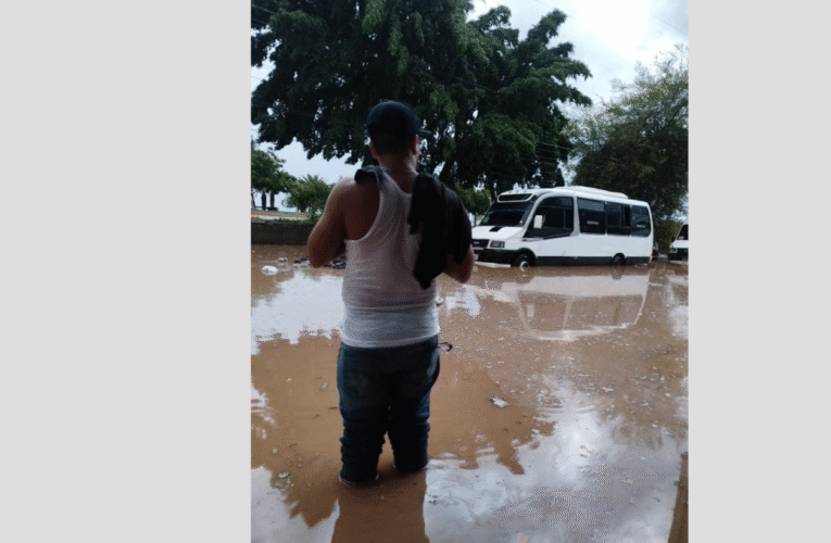 Colapso por las lluvias en Vargas