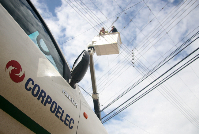 Corpoelec amenaza con el alicate