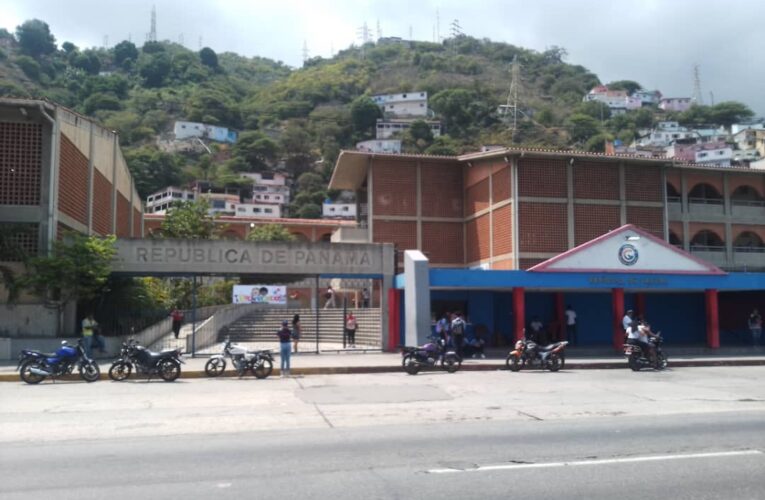 Con baja asistencia arranca año escolar