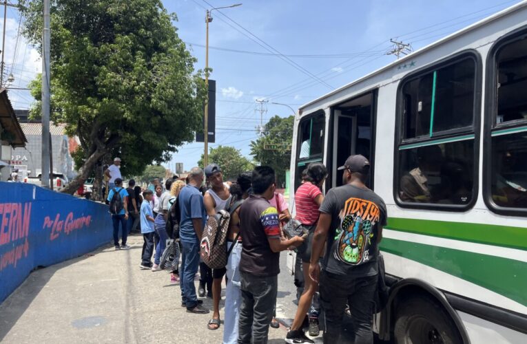 Usuarios que pagan 4 pasajes diarios están muy preocupados
