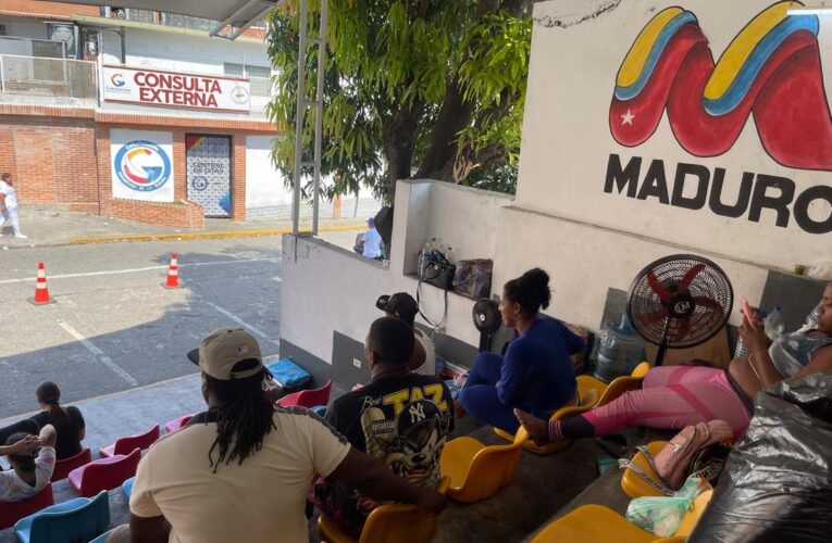 Trasladan en lancha a paciente de Puerto Maya por falta de ambulancia