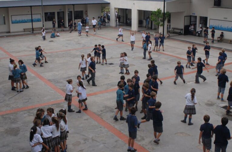 “No es obligatorio el pago en divisas para inscripciones y mensualidades en colegios”