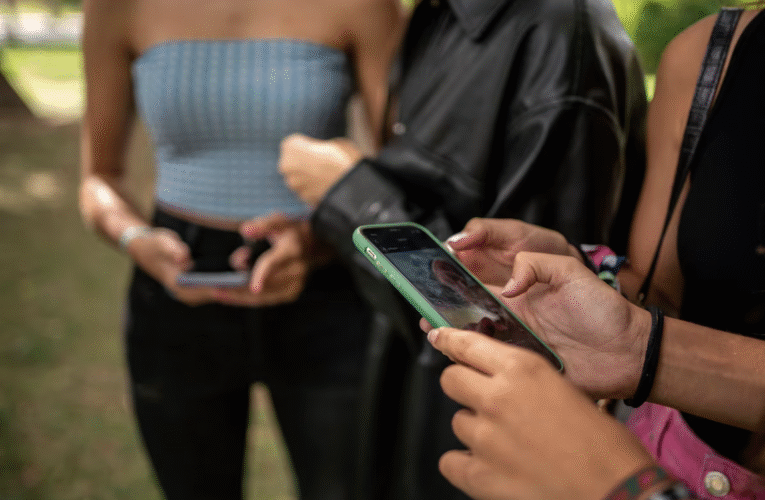 Redes sociales erosionan la autoestima de los adolescentes