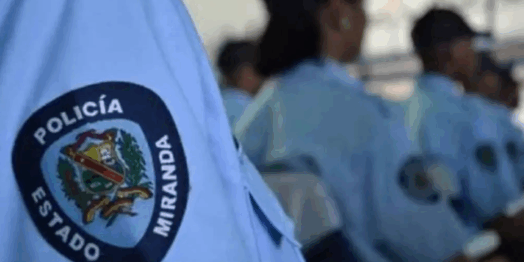 Suspenden a policías por muerte de joven