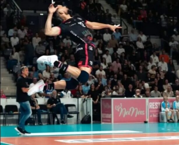Willner Rivas destaca en voleibol Francés