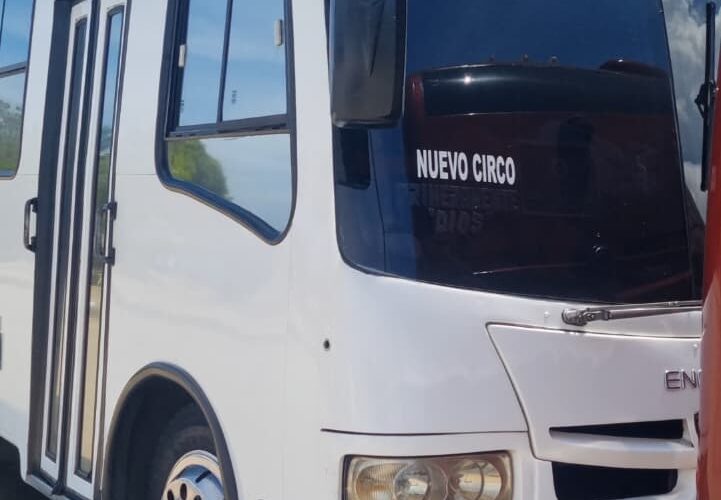 Transportistas de la Caracas La Guaira cobran Bs. 200