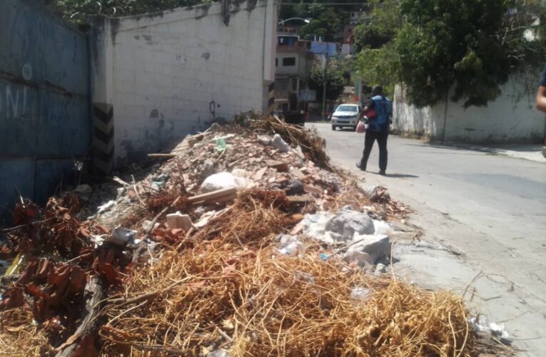 Piden eliminar vertedero detrás de Corpoelec