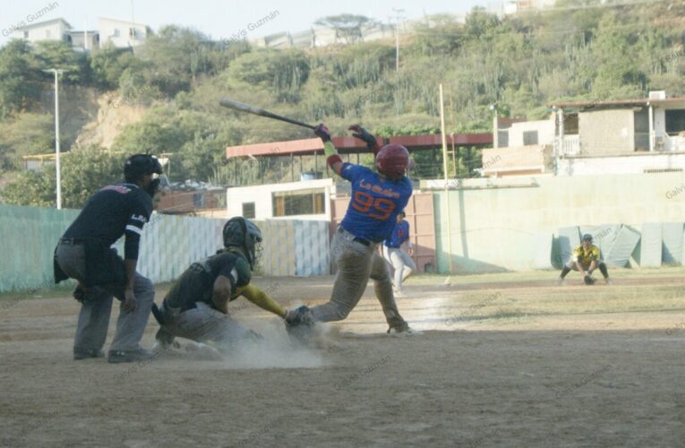 Los Titanes ganadores en inicio de semifinal de beisbol senior