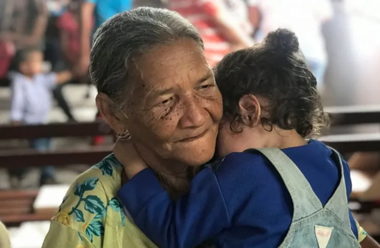 Pensionados cobran $1,24 por el primer mes de aguinaldos