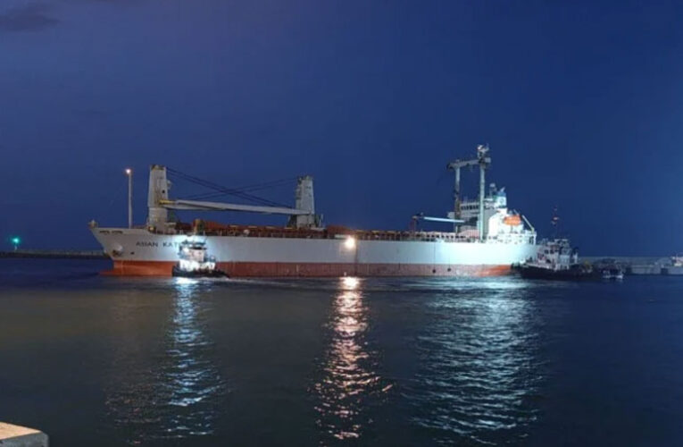 Venezuela envía segundo buque con más de 5 mil toneladas de ayuda a Cuba