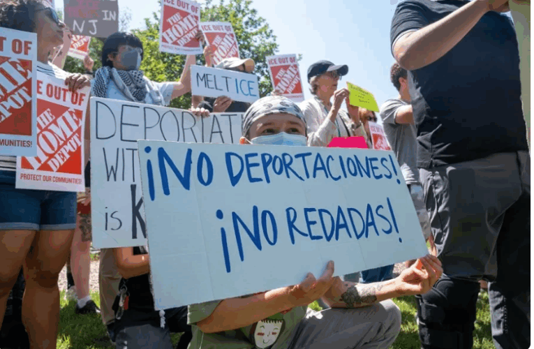 64% de los latinos en EEUU desaprueba a Trump