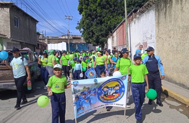 Caminata verde en contra del abuso infantil