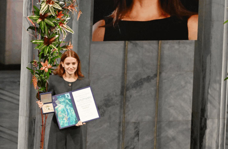 Hija de María Corina recibe en su nombre el Nobel de la Paz