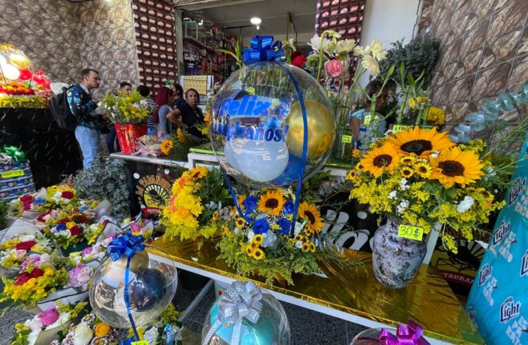 Ramos desde 428 bolívares para engalanar la mesa navideña