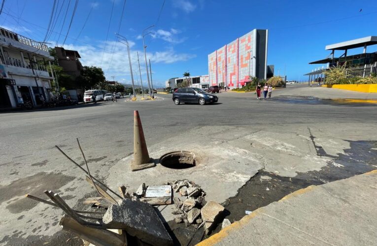 Peligro latente por tanquilla eléctrica sin tapa