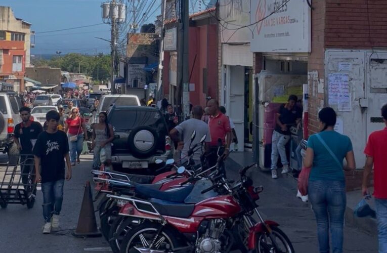 Ambiente navideño en Maiquetía
