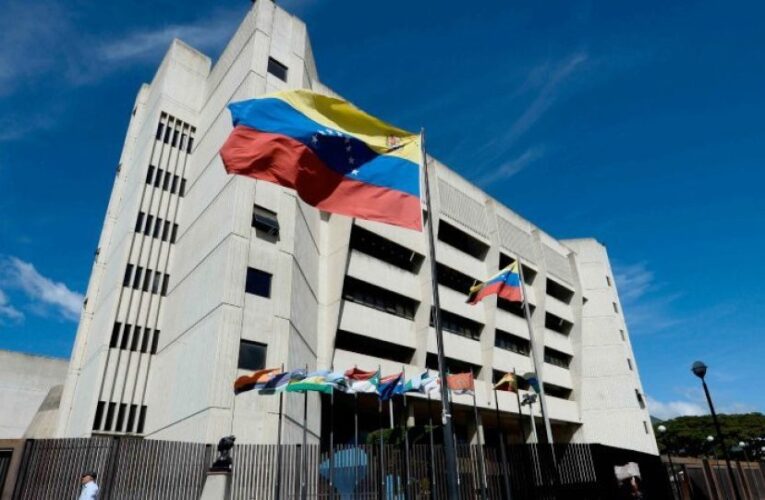 TSJ: Bonos pagados en moneda extranjera no forman parte del salario