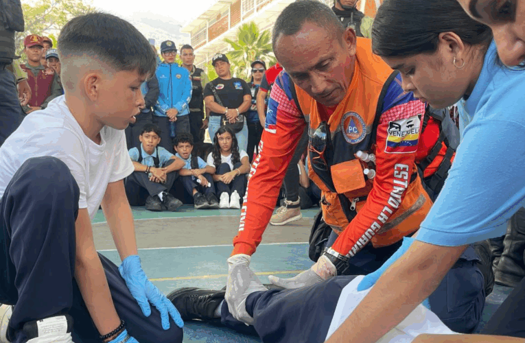 1.500 estudiantes aprenden sobre seguridad con simulacros y ciencia forense