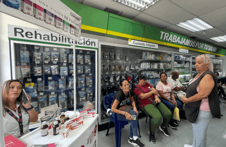 Mega jornada de salud por los 20 años de la Farmacia El Ejército